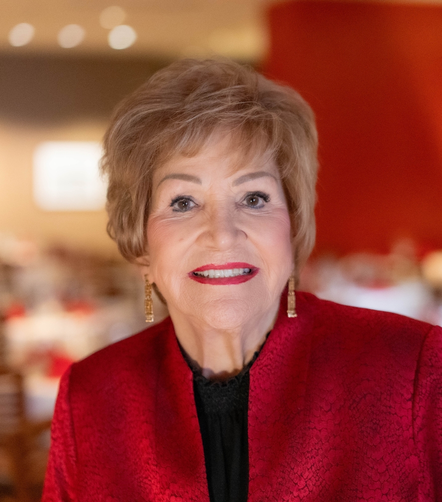 RuthsChris24-Lana-Portrait-Web2